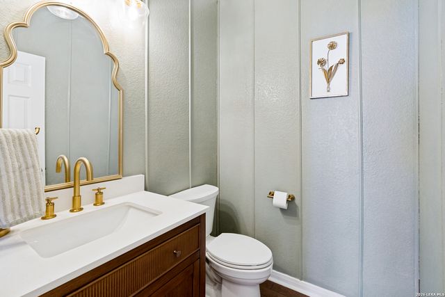 1931 Walter Raleigh, Windcrest, TX 78239