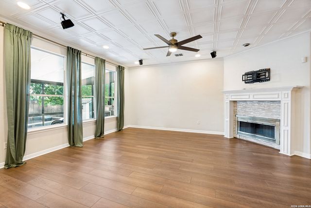 1931 Walter Raleigh, Windcrest, TX 78239