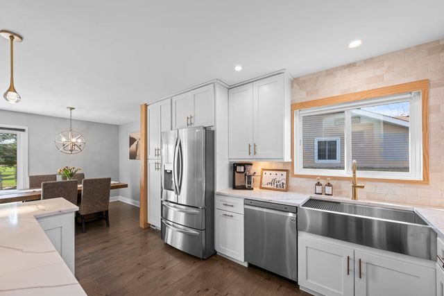 485 Lilac Lane, Elk Grove Village, IL 60007