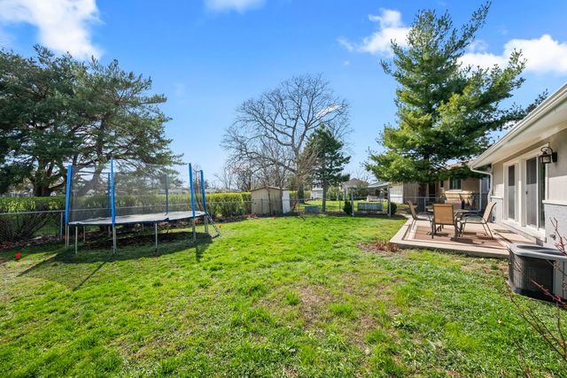 485 Lilac Lane, Elk Grove Village, IL 60007