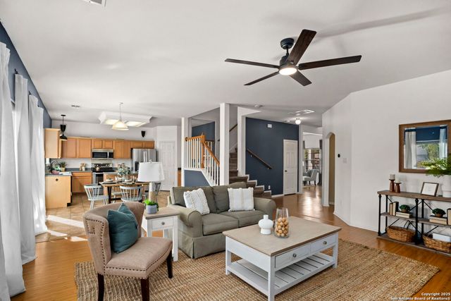 4454 Amandas Cv, San Antonio, TX 78247