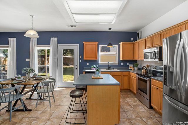 4454 Amandas Cv, San Antonio, TX 78247