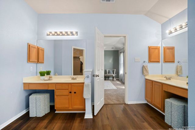 4454 Amandas Cv, San Antonio, TX 78247