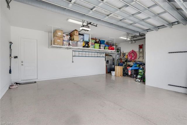 9458 Greenleigh CT, Naples, FL 34120