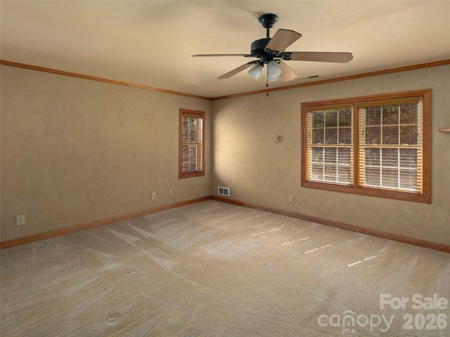 609 N Fork Road, Black Mountain, NC 28711