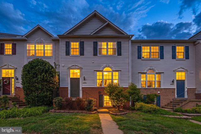 44894 POINT BAY TER, Ashburn, VA 20147