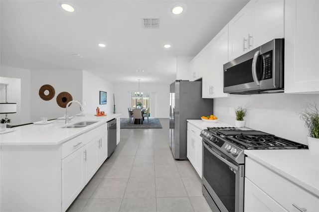 1154 OAK BLUFF DRIVE, Davenport, FL 33837