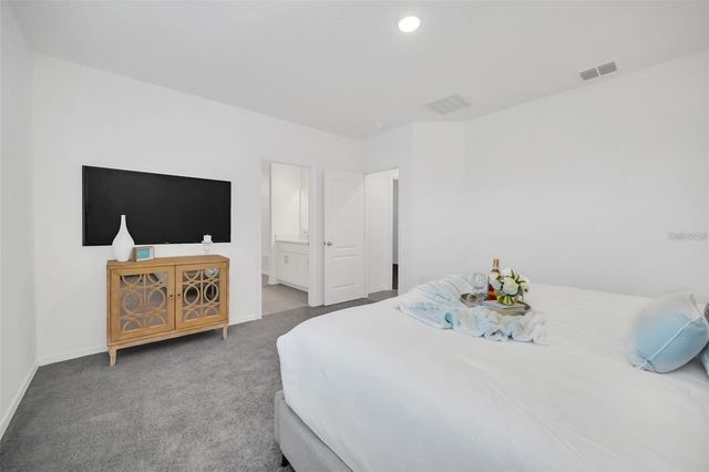 1154 OAK BLUFF DRIVE, Davenport, FL 33837