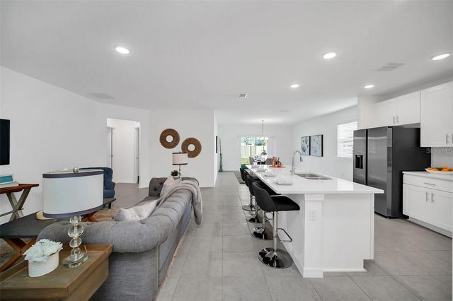 1154 OAK BLUFF DRIVE, Davenport, FL 33837