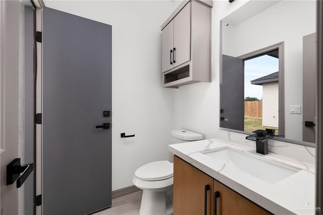 3916 Zenker Avenue, Mcallen, TX 78504