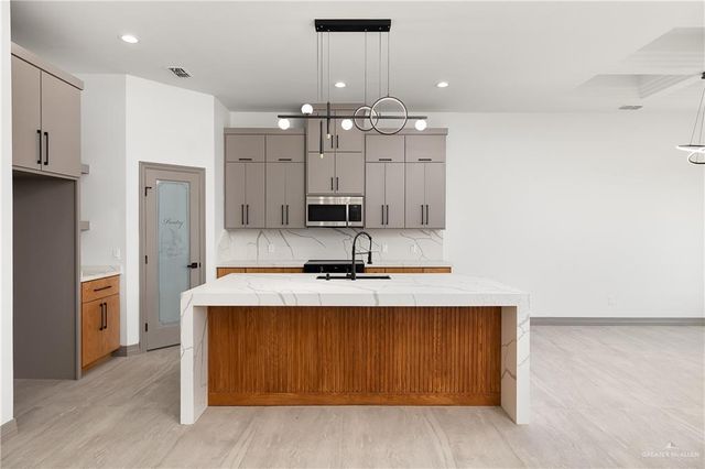 3916 Zenker Avenue, Mcallen, TX 78504