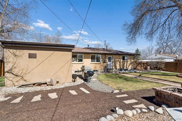7540 W Calahan Avenue, Lakewood, CO 80232