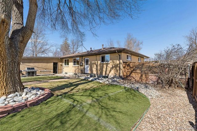 7540 W Calahan Avenue, Lakewood, CO 80232