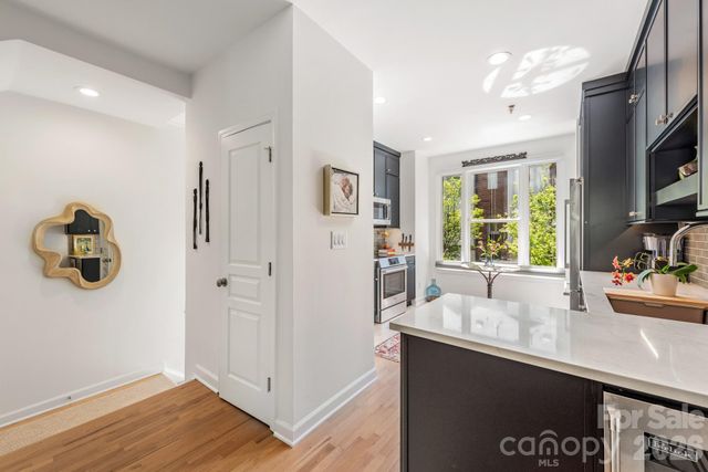 367 W 7th Street, Charlotte, NC 28202