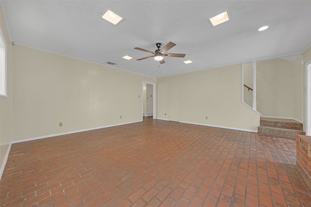 4609 Barwick Drive, Fort Worth, TX 76132