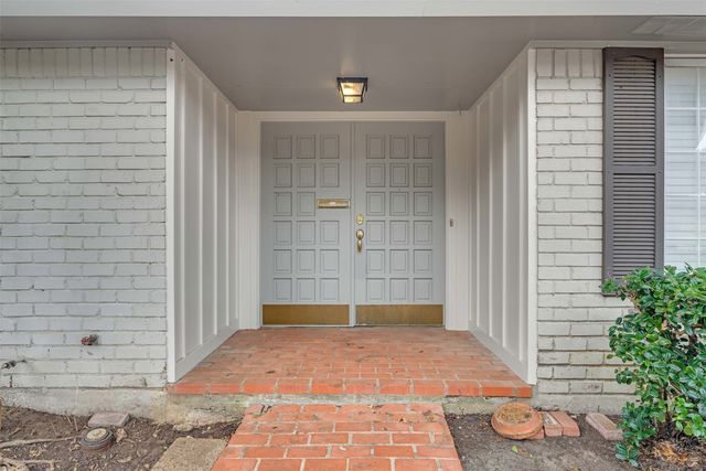 4609 Barwick Drive, Fort Worth, TX 76132