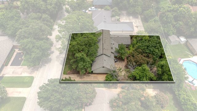 4609 Barwick Drive, Fort Worth, TX 76132