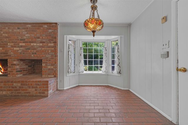 4609 Barwick Drive, Fort Worth, TX 76132