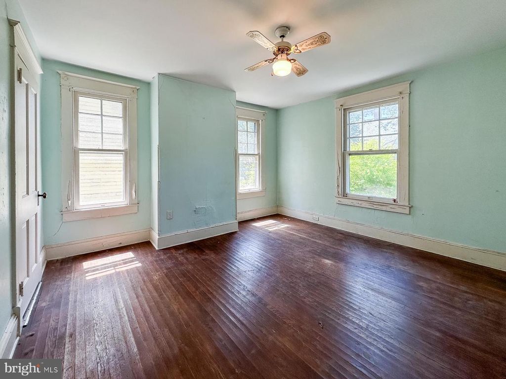 Image 10 of property listing at 505 POPLAR HILL AVE, Salisbury, MD 21801