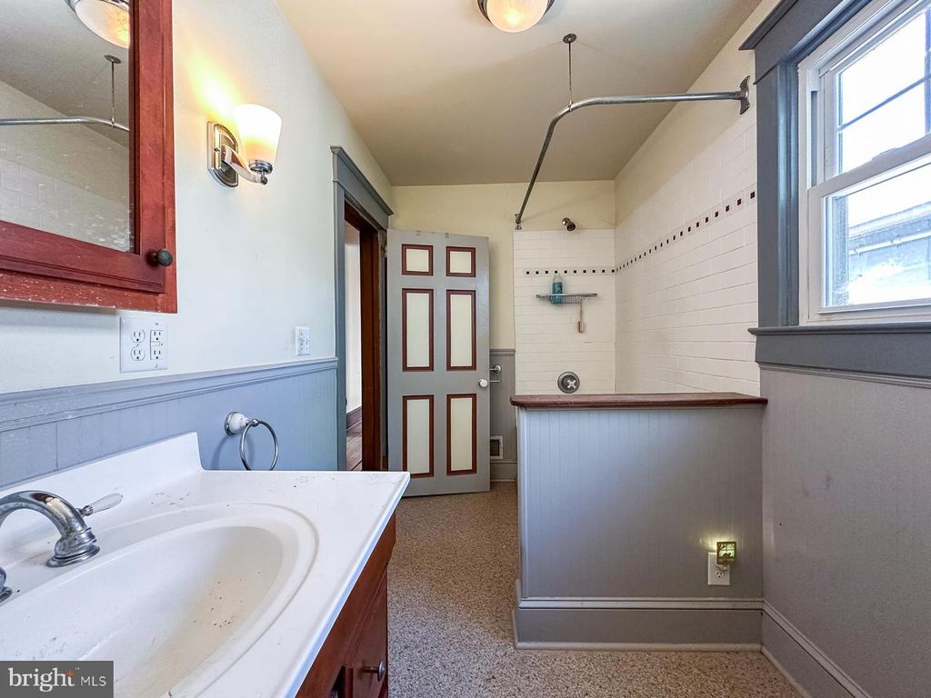 Image 20 of property listing at 505 POPLAR HILL AVE, Salisbury, MD 21801