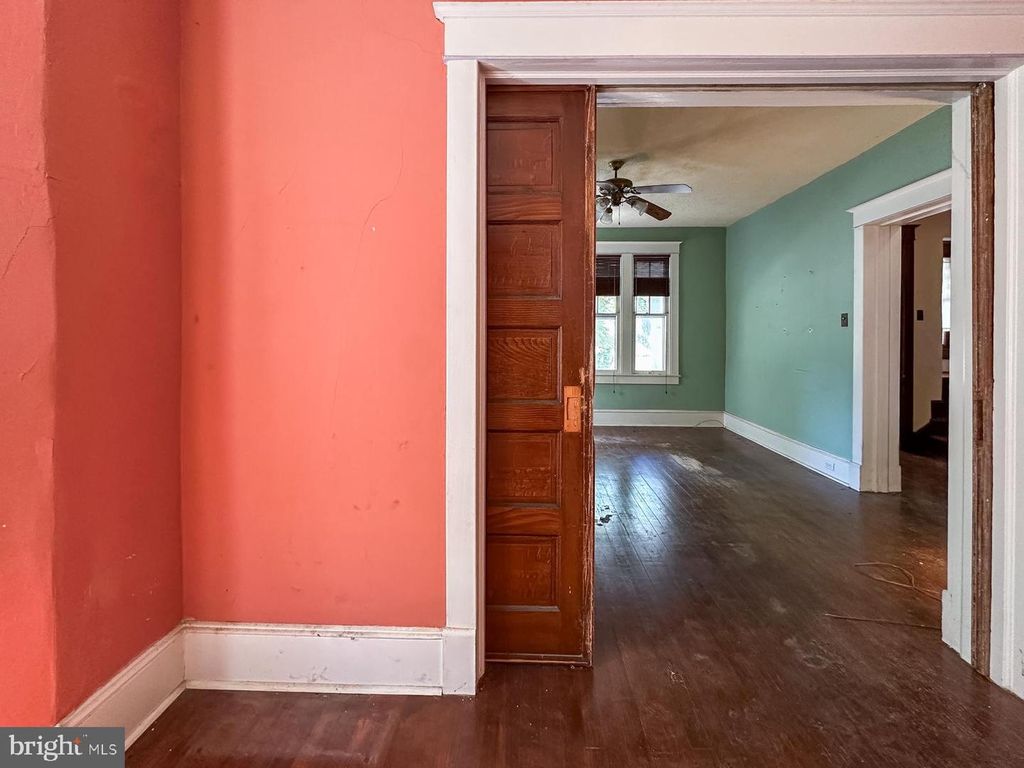 Image 4 of property listing at 505 POPLAR HILL AVE, Salisbury, MD 21801