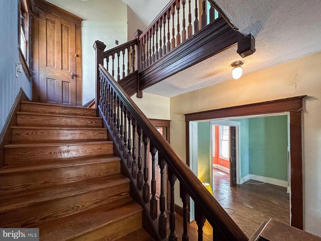 Image 8 of property listing at 505 POPLAR HILL AVE, Salisbury, MD 21801