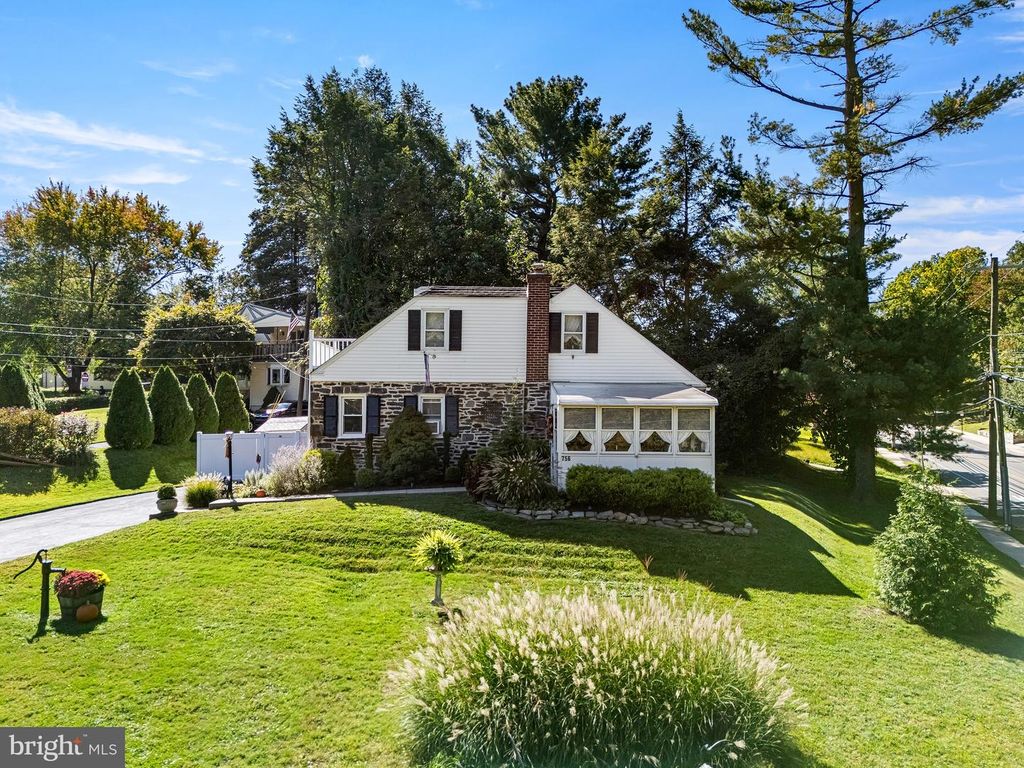 756 E PROVIDENCE RD, ALDAN, PA 19018 — photo 3