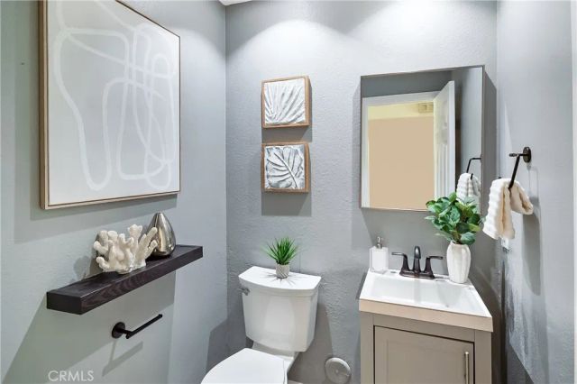 2214 Vista Hogar, Newport Beach, CA 92660