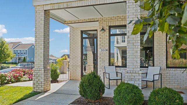 327 Harvest Point Blvd, Spring Hill, TN 37174