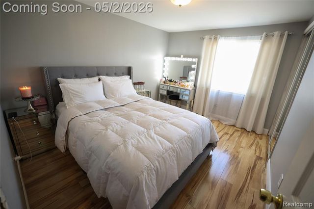 38684 Pinebrook Drive, Sterling Heights, MI 48310