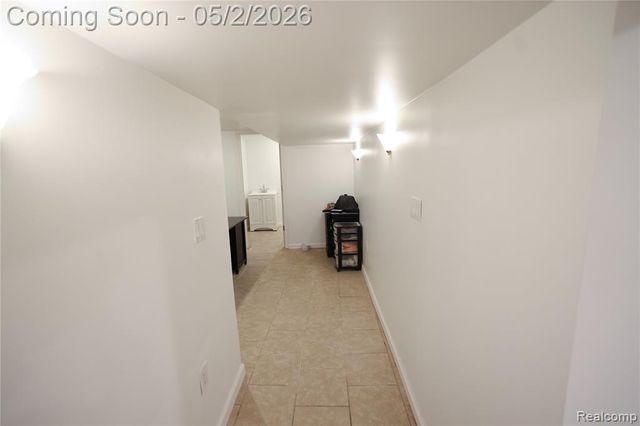 38684 Pinebrook Drive, Sterling Heights, MI 48310