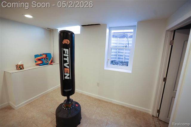 38684 Pinebrook Drive, Sterling Heights, MI 48310