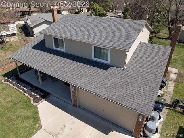 38684 Pinebrook Drive, Sterling Heights, MI 48310