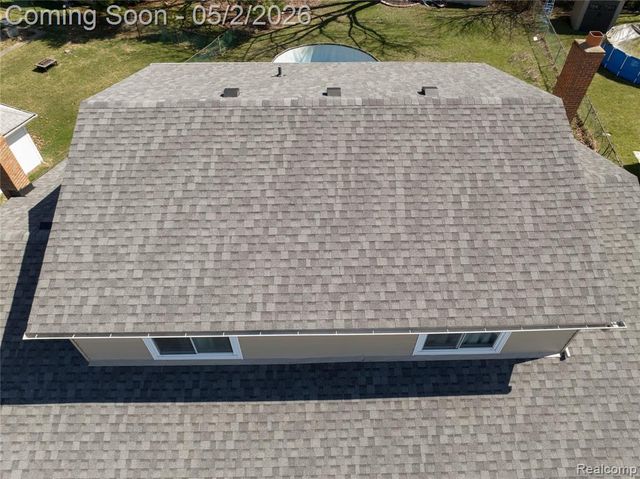 38684 Pinebrook Drive, Sterling Heights, MI 48310