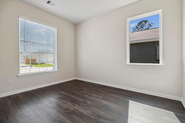 15463 Maple Terrace Drive, Conroe, TX 77303