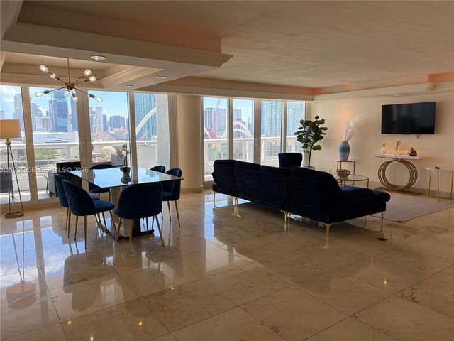 1717 N Bayshore Dr A-2254, Miami, FL 33132