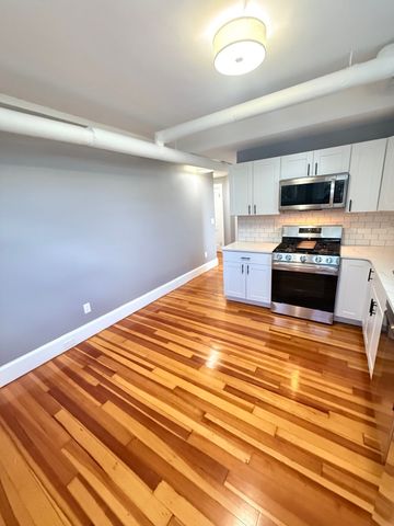 840 Massachusetts Ave 19, Arlington, MA 02476