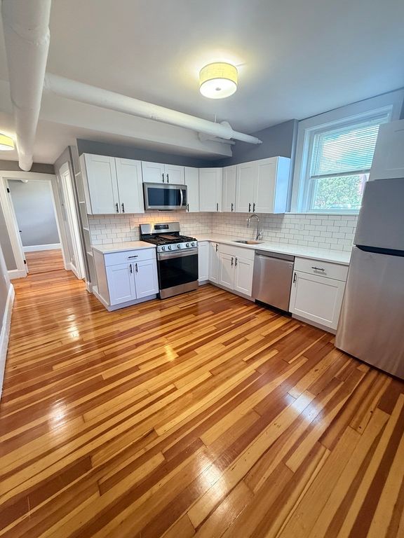 840 Massachusetts Ave 19, Arlington, MA 02476