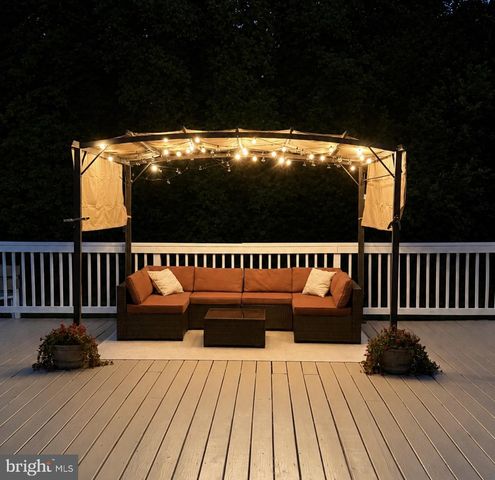 6825 DILLON CT, Hughesville, MD 20637