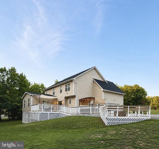 6825 DILLON CT, Hughesville, MD 20637