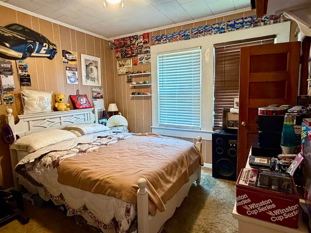 477 PEACH ST, Selmer, TN 38375