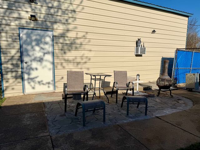 477 PEACH ST, Selmer, TN 38375