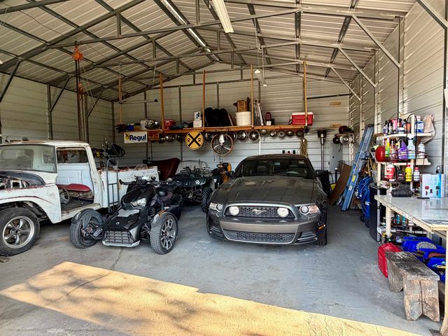 477 PEACH ST, Selmer, TN 38375