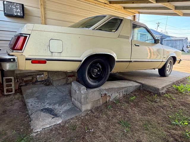 477 PEACH ST, Selmer, TN 38375