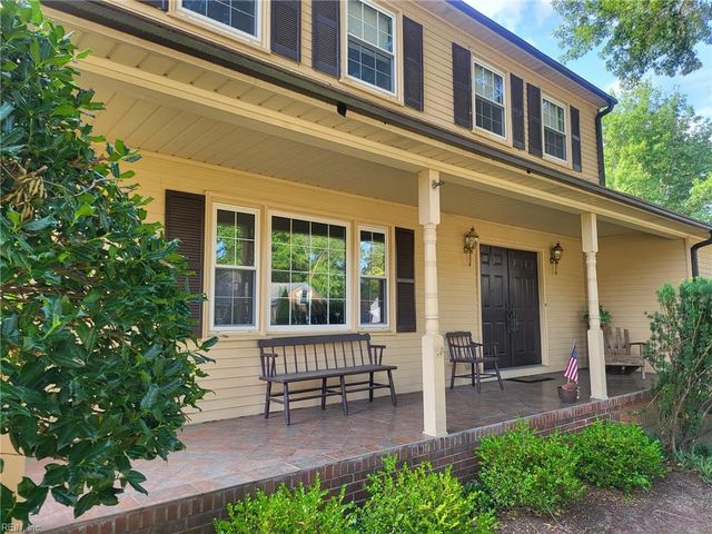 24 E Governor DR, Newport News, VA 23602