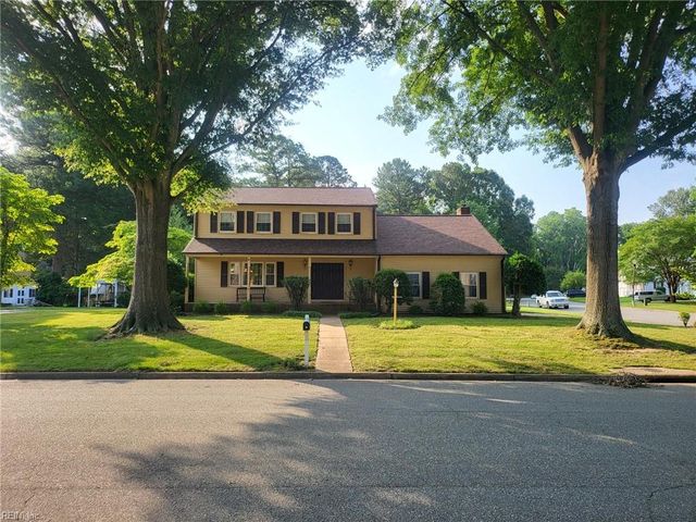24 E Governor DR, Newport News, VA 23602