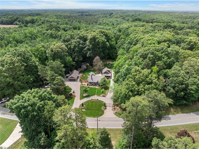 3537 S nc highway 150, Lexington, NC 27295
