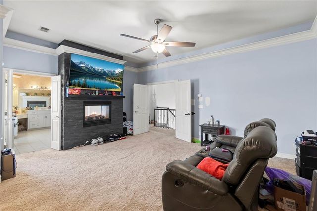 6304 N Kensington Court, Kansas City, MO 64119