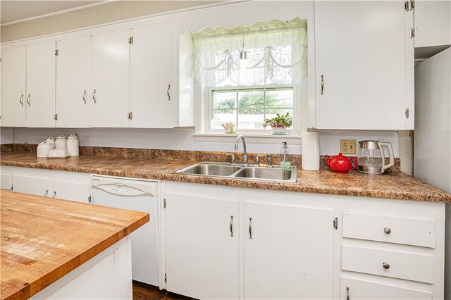 905 Sunset Lane, Harrison, AR 72601