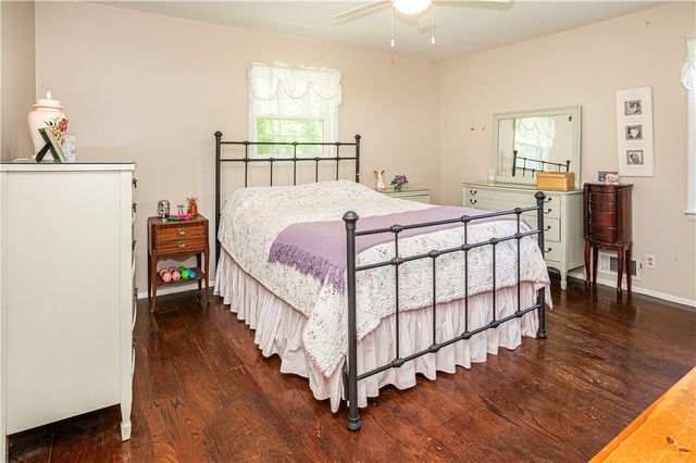 905 Sunset Lane, Harrison, AR 72601